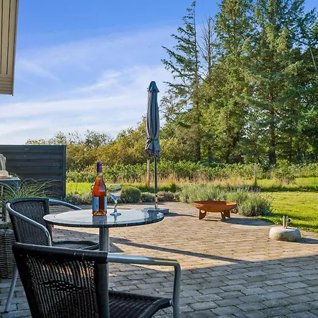 Casa vacanze Bright And Stylish Near Gjerrild